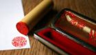 من عمى الألوان إلى طوابع التوقيع.. أغرب العادات حول العالم