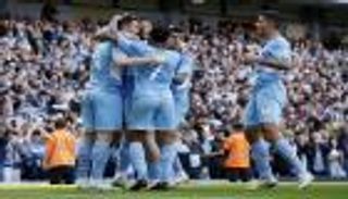 الدوري الإنجليزي.. حائط بـ3 ثقوب يورط مانشستر سيتي في صراع ليفربول