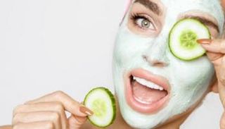 ماسكات طبيعية لتفتيح البشرة