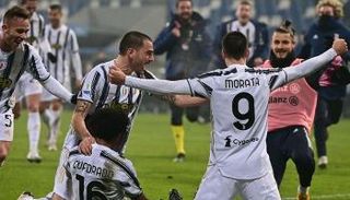 خوان كوادرادو وألفارو موراتا وليوناردو بونوتشي