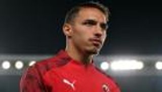 نصيحة إنجليزية تقرب بن ناصر من مزاملة محمد صلاح في ليفربول