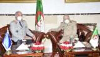 بزيارة وفد "الناتو".. جيش الجزائر ينتقد "الكيل بمكيالين"