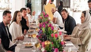 ميسي وضيوفه في حضرة الأميرة هيفاء