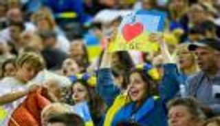 أوكرانيا تتذوق طعم "النصر" في "المستطيل الأخضر"