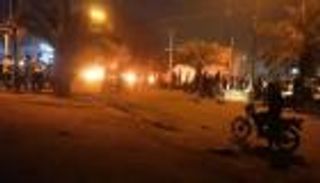 إيران تعزل "خوزستان" عن العالم بعد هتافات "الموت لخامنئي"