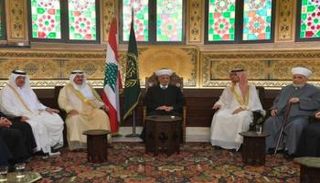 جانب من لقاء مفتي لبنان مع السفراء الخليجيين