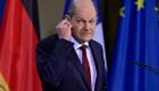 شولتز وبوتين في مكالمة الـ75 دقيقة.. ماذا طلب مستشار ألمانيا؟