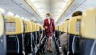 أوروبا تودع الكمامات في المطارات وعلى متن الطائرات