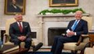 بايدن يبحث مع عاهل الأردن تهدئة التوتر بإسرائيل والضفة 