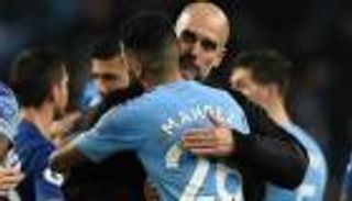 جوارديولا يزيد الضغط على رياض محرز برسالة عاطفية