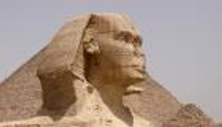 عينا أبو الهول تثيران الجدل في مصر.. ما قصة "صورة النوم"؟
