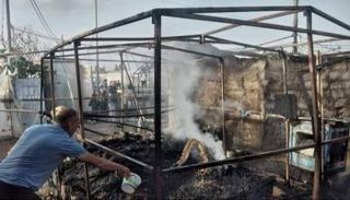 آثار حريق مخيم "خانكي" شمال العراق