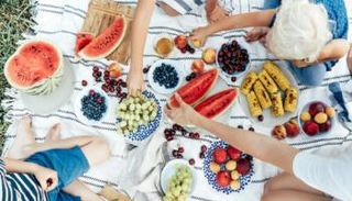 الخروج والبقاء في الطبيعة مرتبط بتناول المزيد من الفاكهة والخضراوات