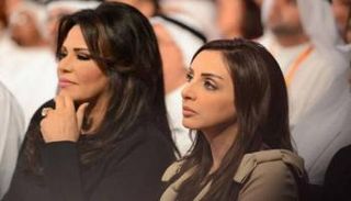 الفنانة أنغام مع النجمة أحلام