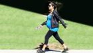 المشي أثناء الشهر التاسع للحمل.. فوائد ومحاذير