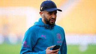 رياض محرز لاعب مانشستر سيتي الإنجليزي