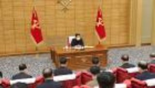 حصار بدون رصاص.. مرض غريب يجتاح كوريا الشمالية 