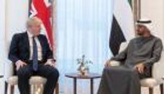 رئيس وزراء بريطانيا يلتقي محمد بن زايد لتقديم واجب العزاء