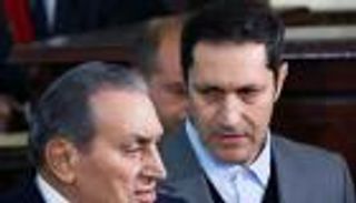 علاء مبارك يعيد تغريدة "العين الإخبارية".. مهنئا محمد بن زايد