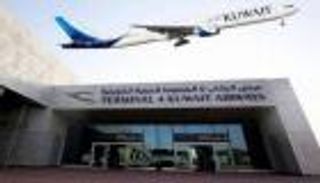  توقف حركة الطيران مؤقتا بمطار الكويت الدولي بسبب سوء الأحوال الجوية