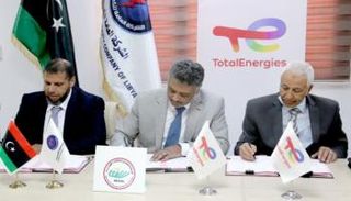 توتال تتعاقد على إنشاء محطة طاقة شمسية في ليبيا