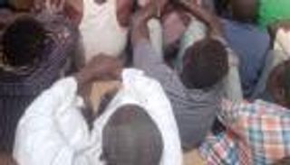 شرطة السودان تضرب أوكار عصابات "9 طويلة".. ضبطيات مفزعة