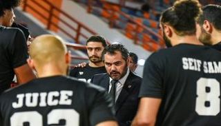 أوجستي بوش مدرب كرة السلة