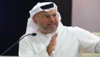قرقاش: محمد بن زايد قائد إقليمي له سجل حافل من الإنجازات