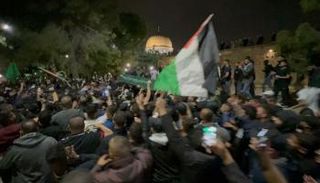 جانب من جنازة الفلسطيني وليد الشريف