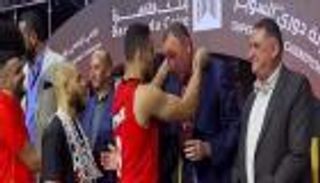 من القدم إلى السلة.. محمود الخطيب بطل تتويجات الأهلي الدائم (فيديو)