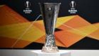 فرانكفورت ضد رينجرز.. ذكريات الـ6-1 تشعل نهائي الدوري الأوروبي