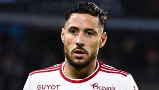 النجم يوسف بلايلي