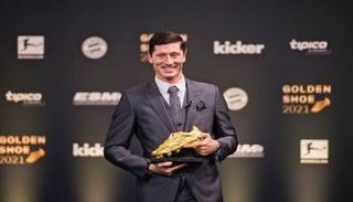 روبرت ليفاندوفسكي مهاجم بايرن ميونخ هداف الدوري الألماني