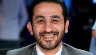 الفنان أحمد حلمي