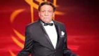 تعرف على تفاصيل الاحتفال بعيد ميلاد الزعيم عادل إمام في 2022