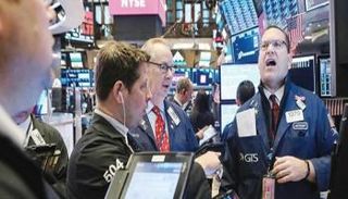 انهيار المؤشر داو جونز الصناعي في وول ستريت