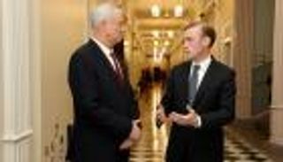 جانتس في واشنطن.. إيران والتعاون الأمني على الطاولة