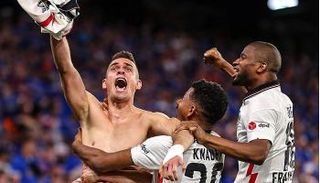 مباراة رينجرز وفرانكفورت في نهائي الدوري الأوروبي