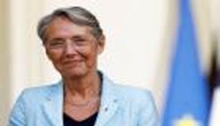 فرنسا.. أولويات على طاولة سيدة قصر "ماتينيون" الجديدة