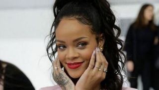 النجمة العالمية ريهانا