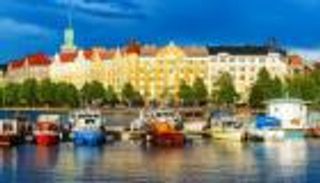 أسعد بلد في العالم تخشى الظلام.. هل تنقذها أمريكا؟