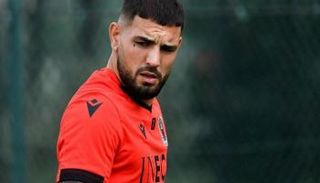 ديلور في تدريبات نيس