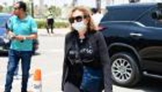 تشييع جثمان سمير صبري.. نجوم الفن يودعون صديقهم (صور)