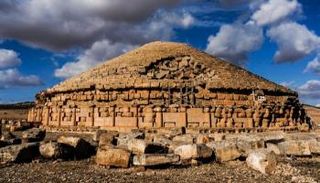 ضريح إيمدغاسن الجزائري التاريخي شرقي البلاد - أرشيفية