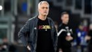 طلبه مورينيو.. روما يستهدف التعاقد مع هدف منتخب الجزائر
