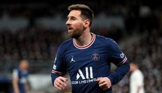 ليونيل ميسي نجم باريس سان جيرمان