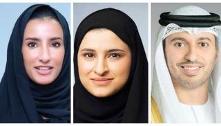 أحمد الفلاسي (يمين) سارة الأميري (وسط) سارة المسلم (يسار)