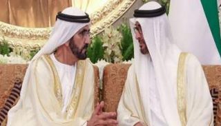 الشيخ محمد بن زايد آل نهيان خلال لقاء سابق بالشيخ محمد بن راشد آل مكتوم