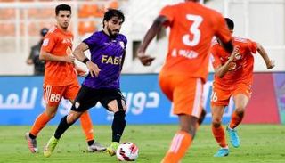 من مباراة العين وعجمان في الدوري الإماراتي