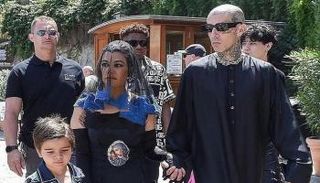 كورتني كارداشيان وترافيس باركر